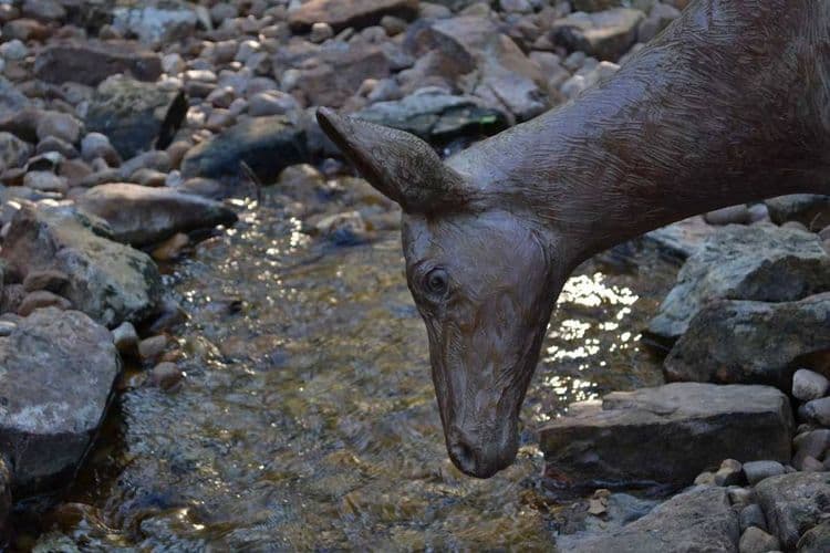 Wildlife Monuments - Magnolia Whitetails - Thumbnail 2