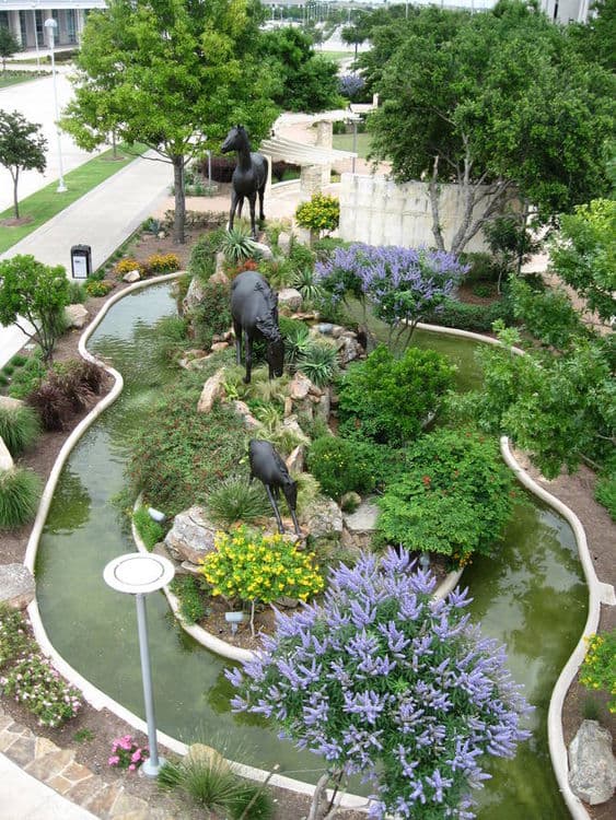 Monuments - Wild and Free - Thumbnail 3