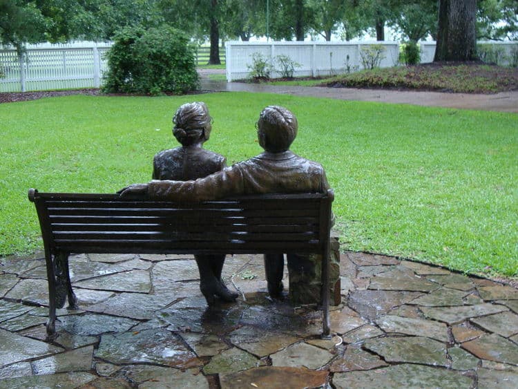 Monuments - Mamie and Albert George, The Spirit of Giving - Thumbnail 6