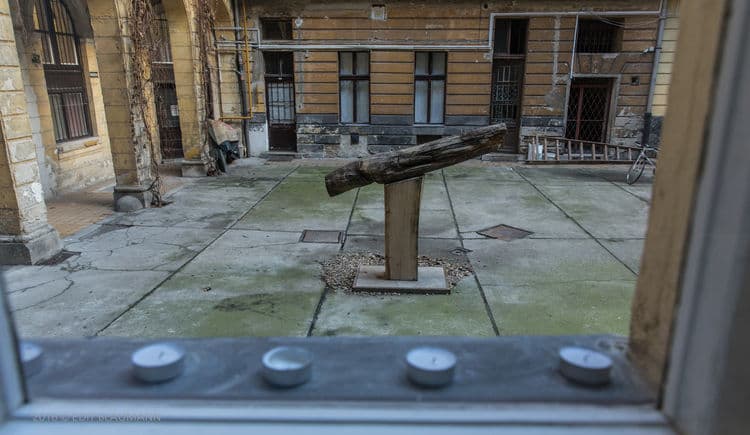 Sculpture- The Sculpture - Thumbnail 5